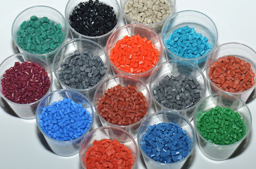 colored polymer resins in lab