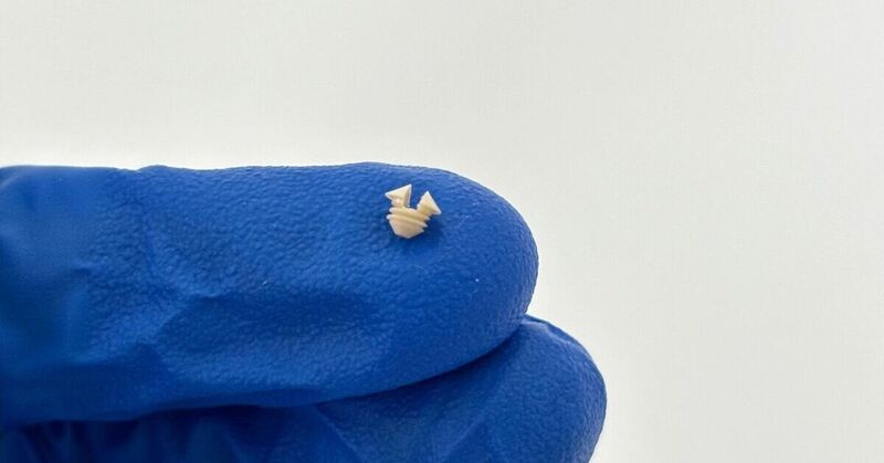 pom custom micro screw
